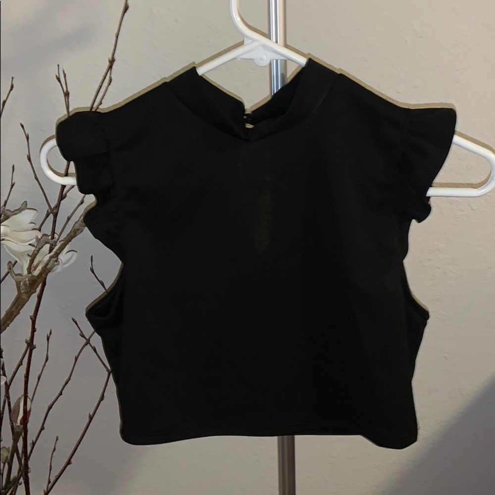Crop top with ruffle hem sleeves
